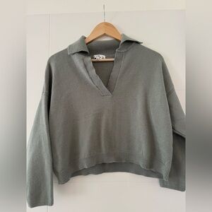 Poof New York Collared Sweater, size medium.